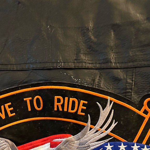 Vintage Diamond Plate Buffalo Leather
Motorcycle Vest Sz L Live to Ride Patch - Picture 9 of 11